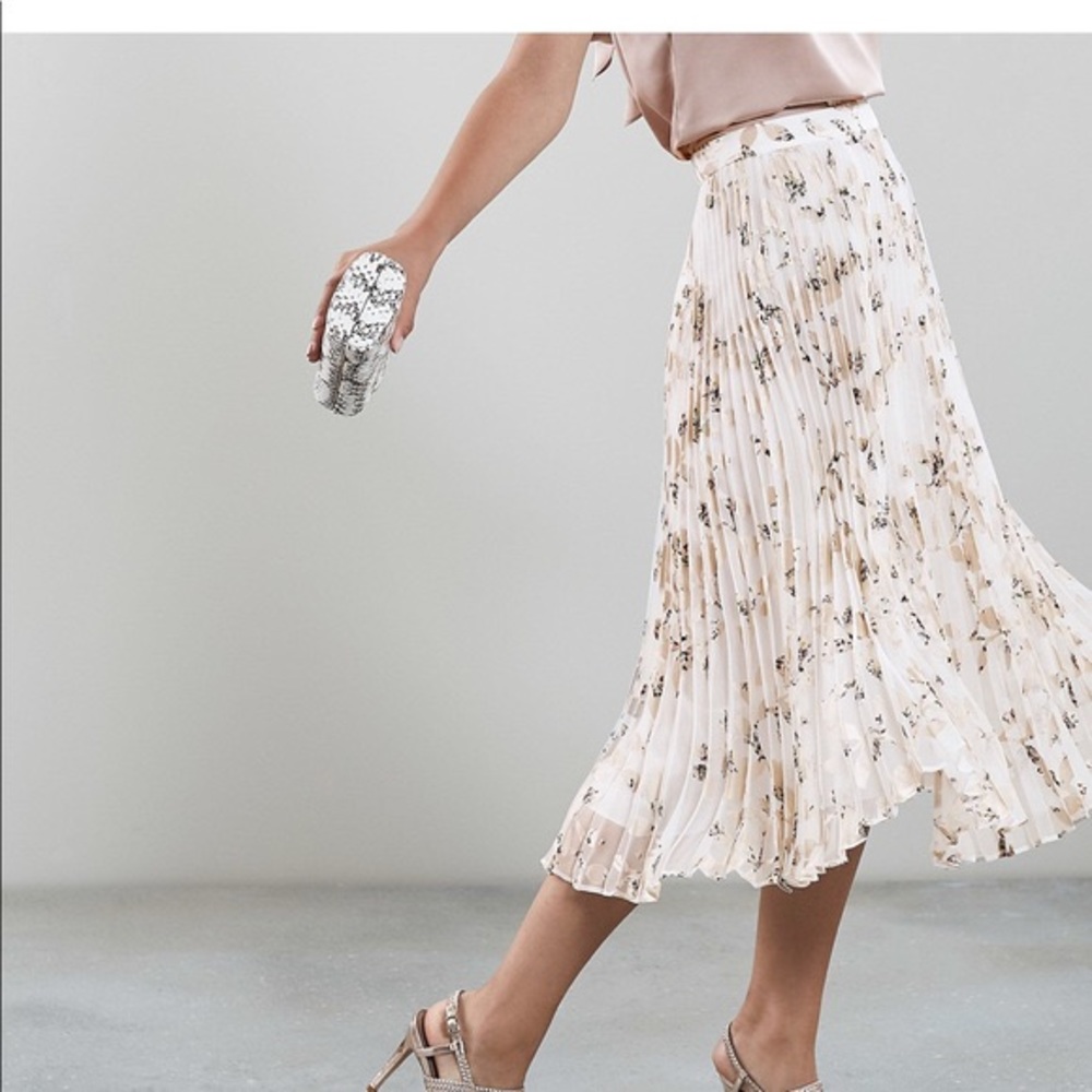 Reiss pleated skirt size 0 NWOT